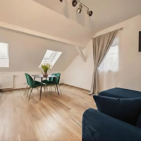 Family Zemlinsi 2 Apartman *